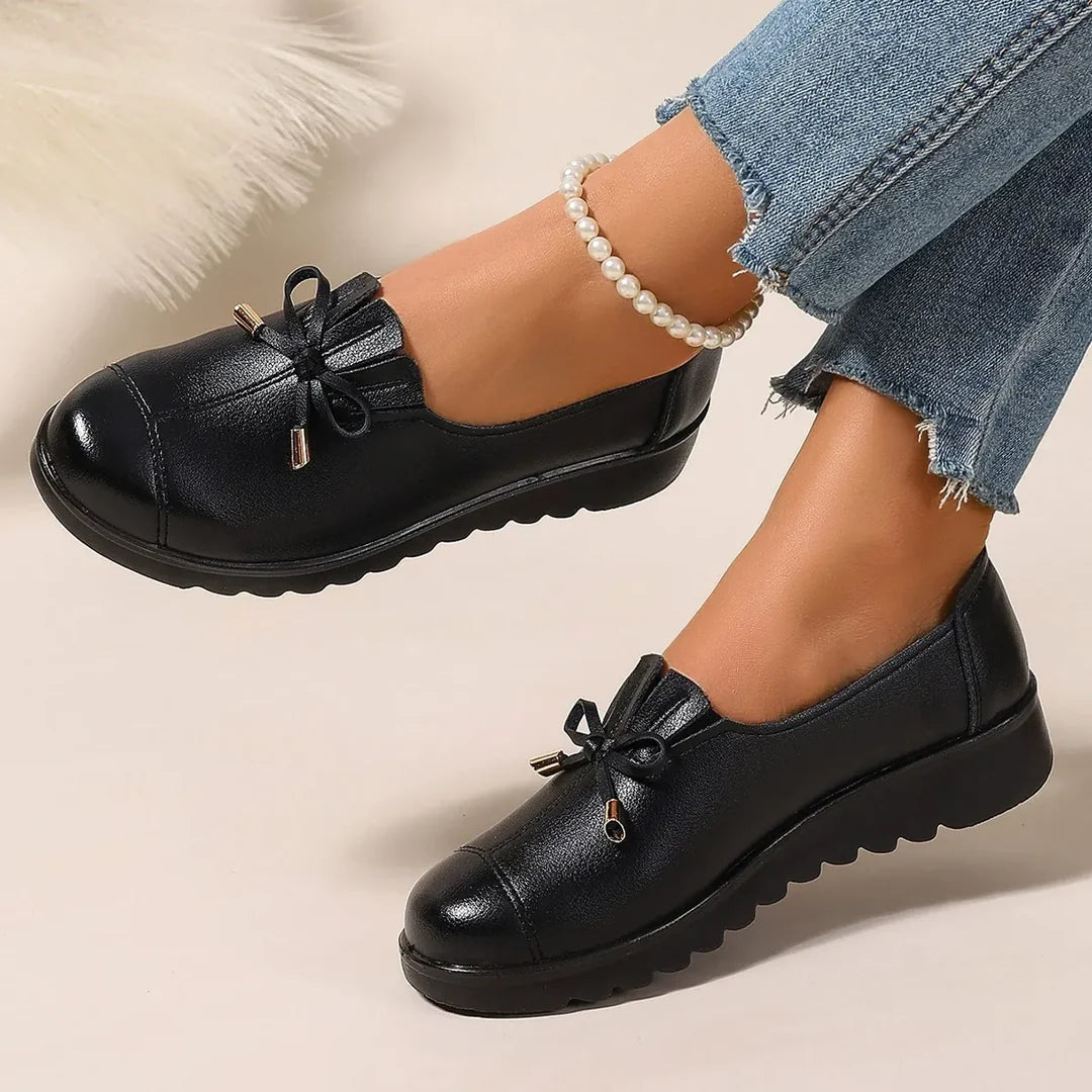 BEATRIZ | Mocasines con lazo y suela gruesa