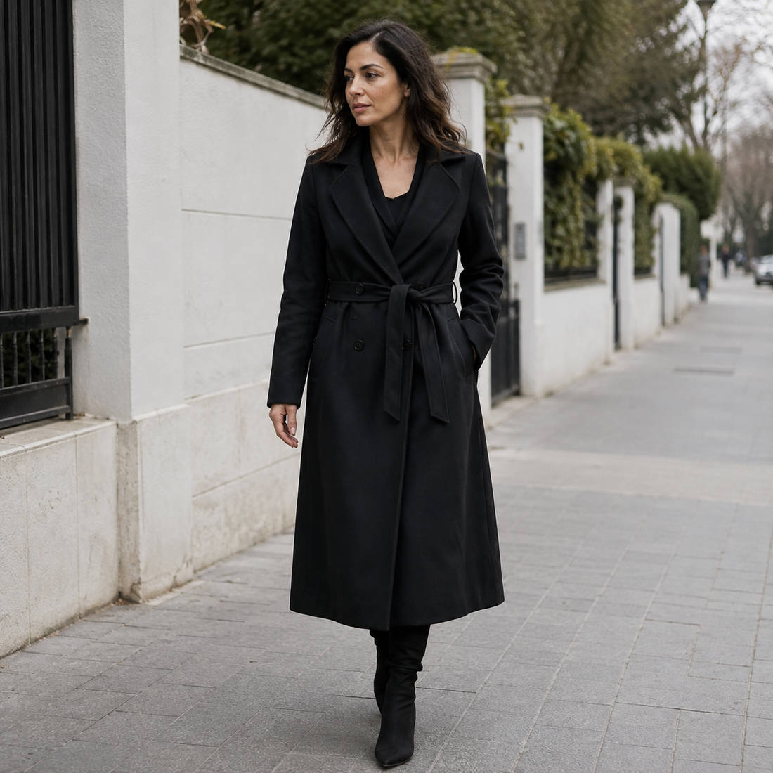 INÉS Abrigo Largo – Elegancia Refinada