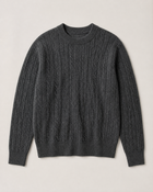 Gris oscuro