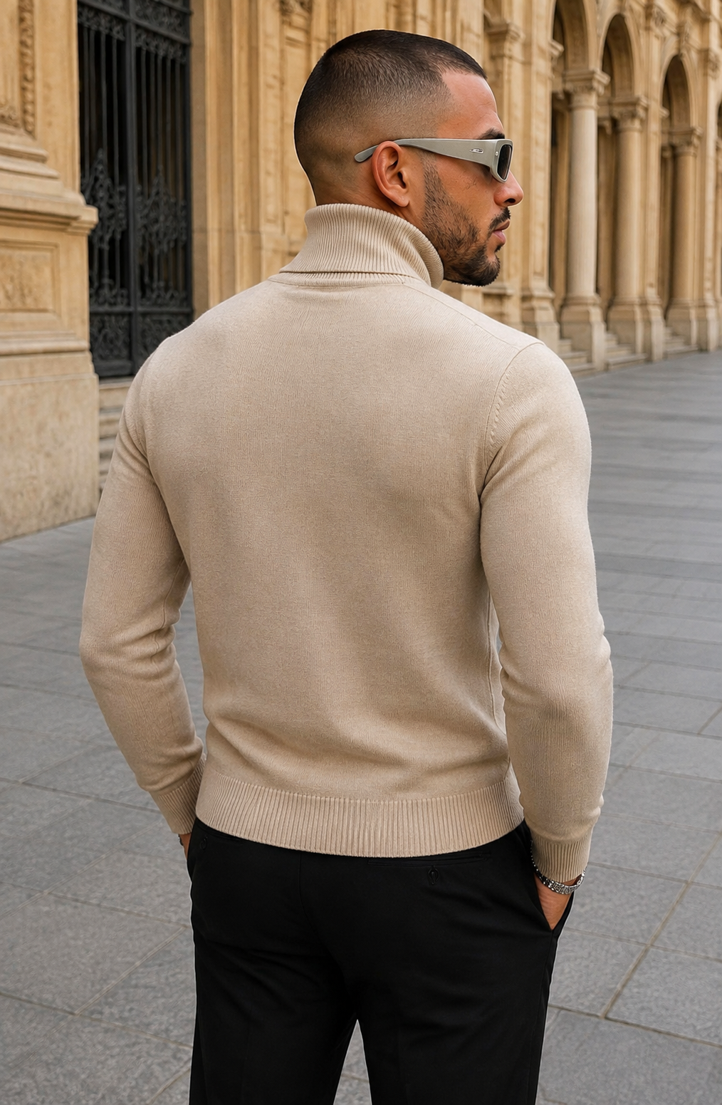 ADRIÁN Jersey de Cuello Alto – Confort Refinado